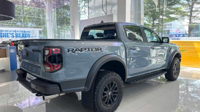 Chi Tiết Ford Ranger Raptor 3.0L V6 2026 - Giá Xe, Thông Số Và Thiết Kế 18