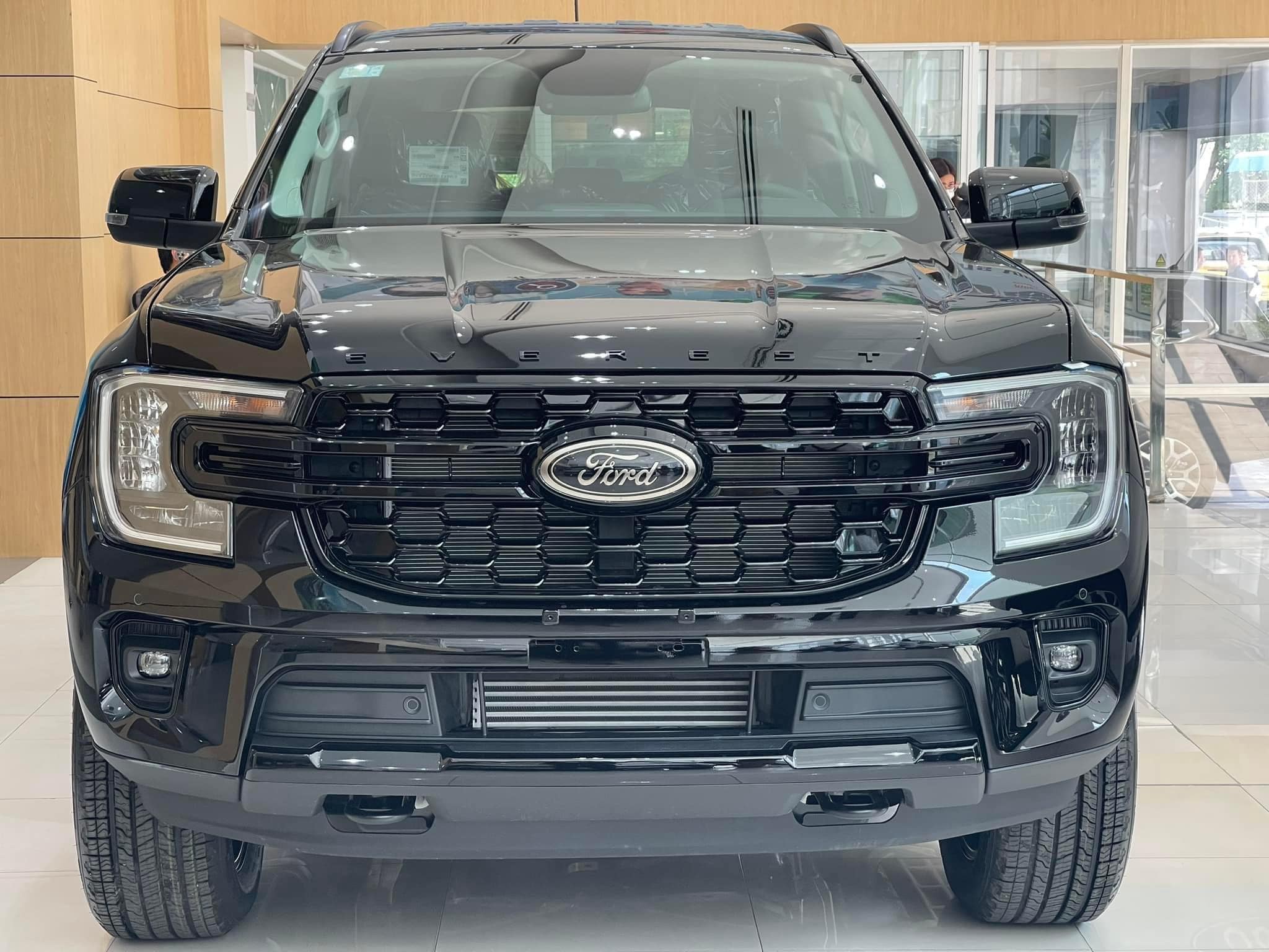 Chi Tiết Ford Everest Sport 2025: Giá Xe, Khuyến Mãi Kèm Thông Số 17 Chi Tiết Ford Everest Sport 2025: Giá Xe, Khuyến Mãi Kèm Thông Số 17