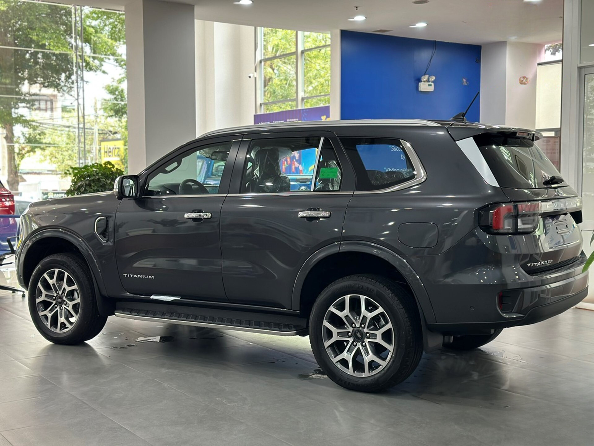 Ford Everest Titanium 4x4 2025: Giá Xe, Thông Số Và Đánh Giá 25