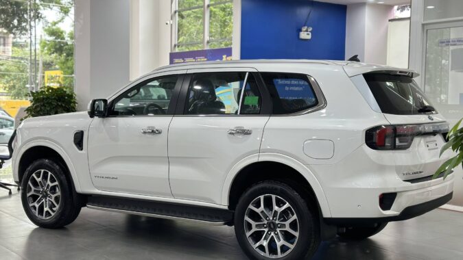Ford Everest Titanium 4x4 2025: Giá Xe, Thông Số Và Đánh Giá 14