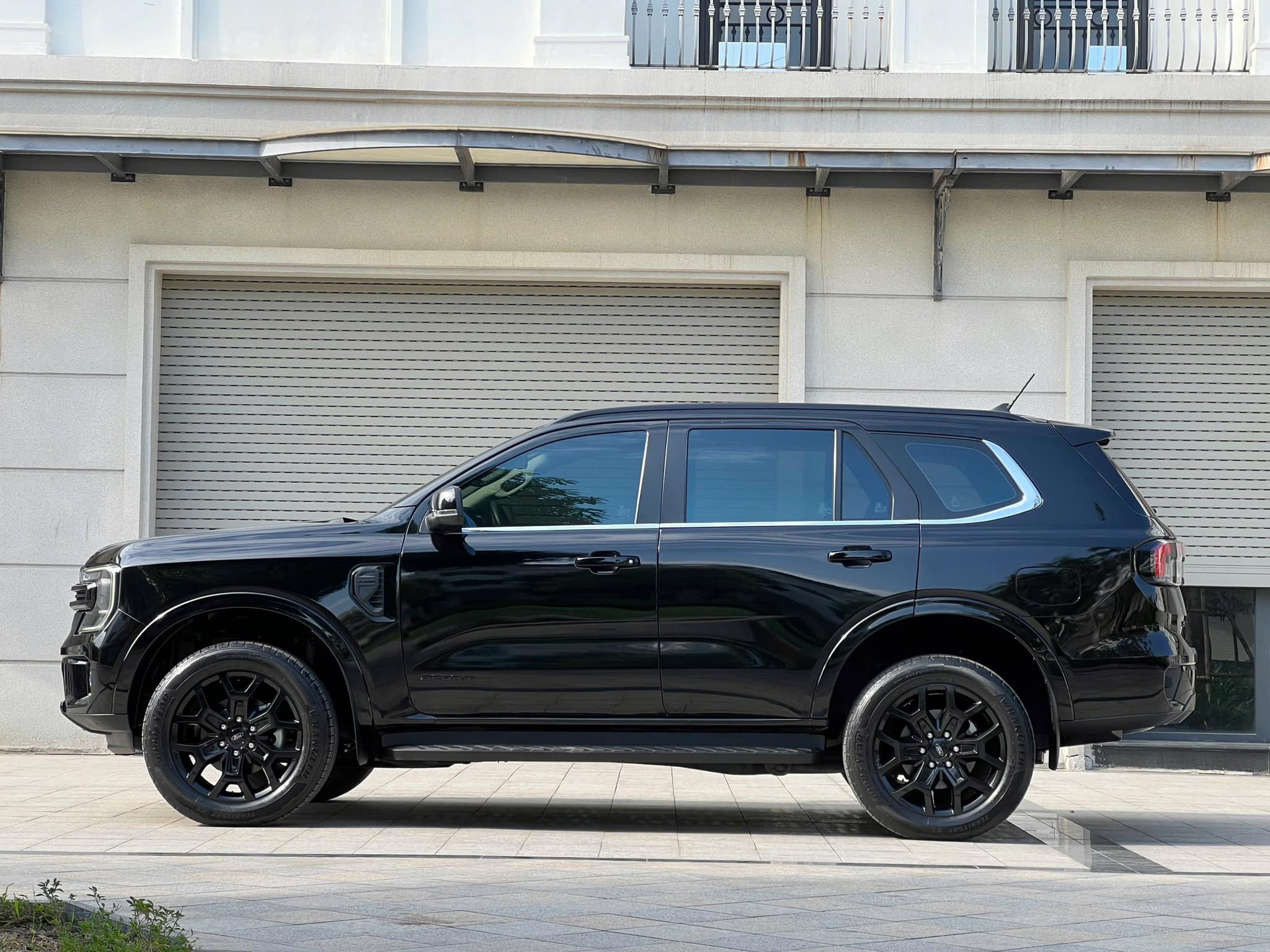 Chi Tiết Ford Everest Sport 2025: Giá Xe, Khuyến Mãi Kèm Thông Số 18 Chi Tiết Ford Everest Sport 2025: Giá Xe, Khuyến Mãi Kèm Thông Số 18