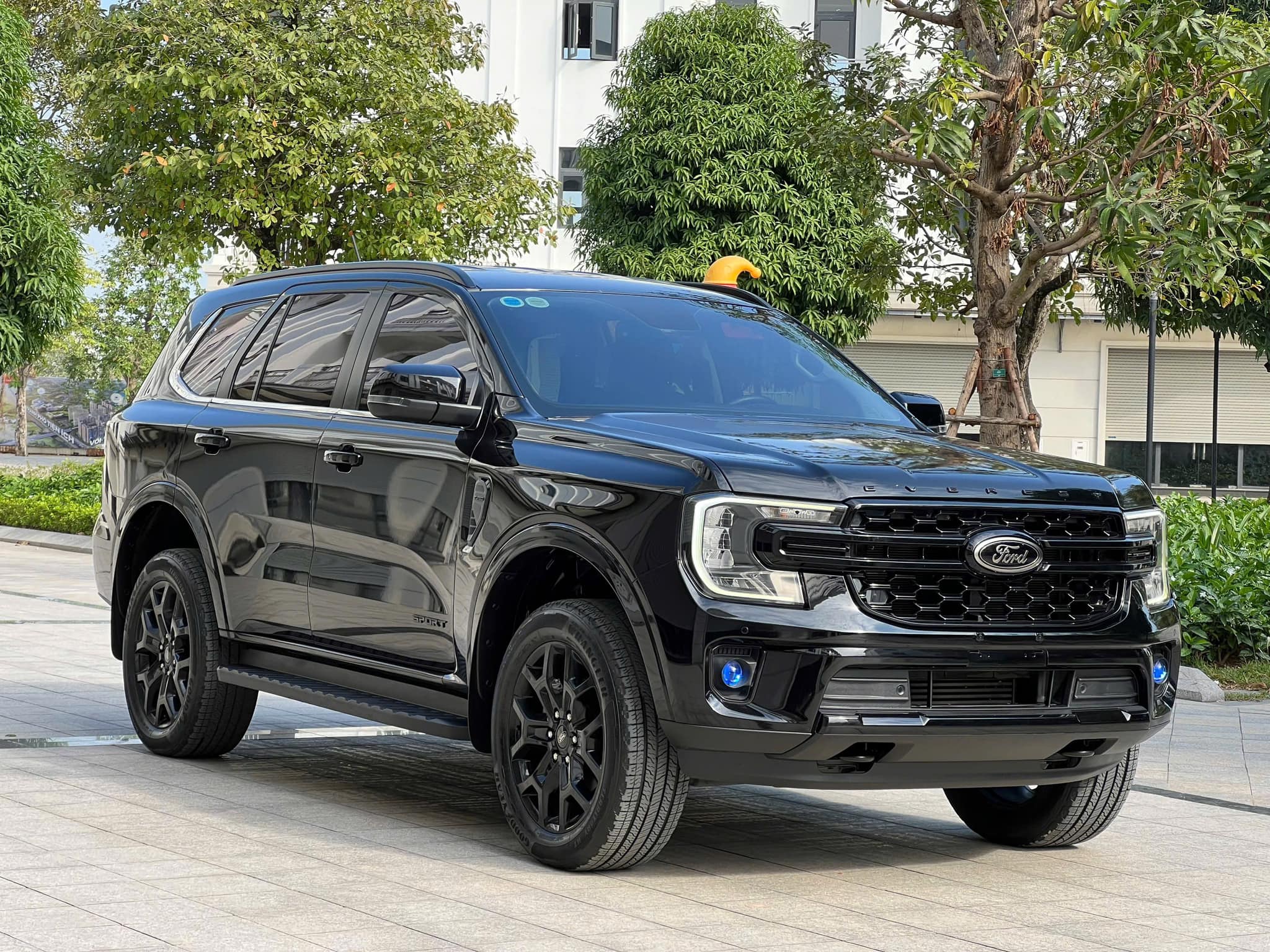 Chi Tiết Ford Everest Sport 2025: Giá Xe, Khuyến Mãi Kèm Thông Số 16 Chi Tiết Ford Everest Sport 2025: Giá Xe, Khuyến Mãi Kèm Thông Số 16