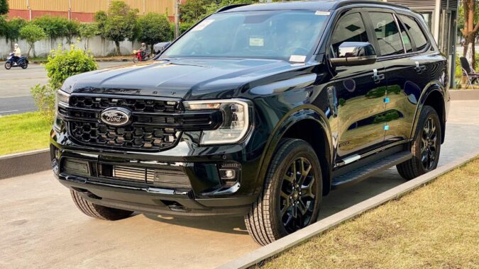 Chi Tiết Ford Everest Sport 2025: Giá Xe, Khuyến Mãi Kèm Thông Số 13