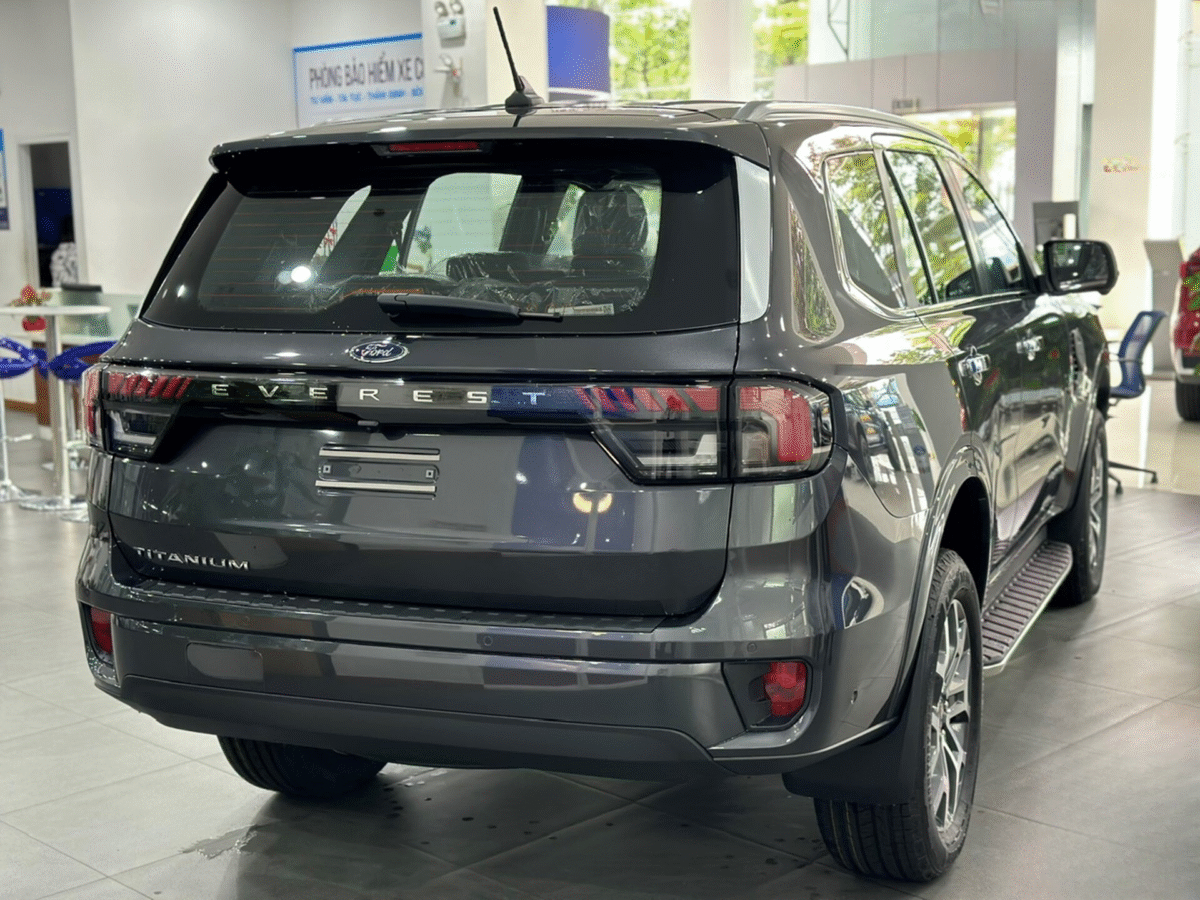 Ford Everest Titanium 4x4 2025: Giá Xe, Thông Số Và Đánh Giá 6