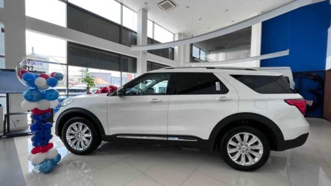 Thiết kế thân xe Ford Explorer Limited thế hệ mới