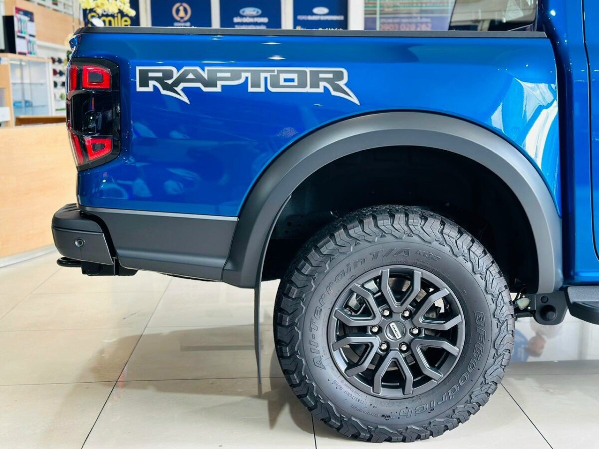 Chi Tiết Ford Ranger Raptor 2025 - Giá Xe, Thông Số Và Thiết Kế 7