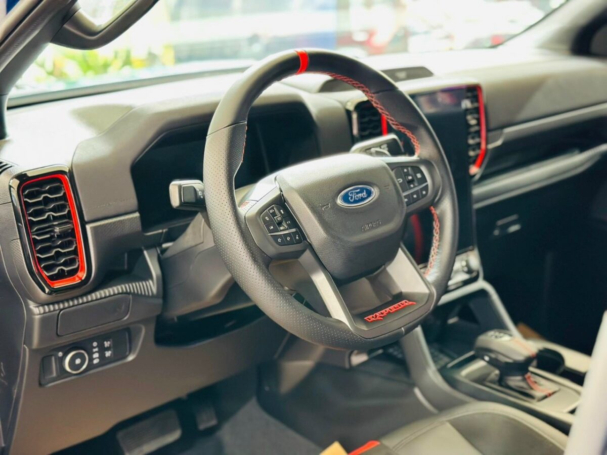Chi Tiết Ford Ranger Raptor 2025 - Giá Xe, Thông Số Và Thiết Kế 10