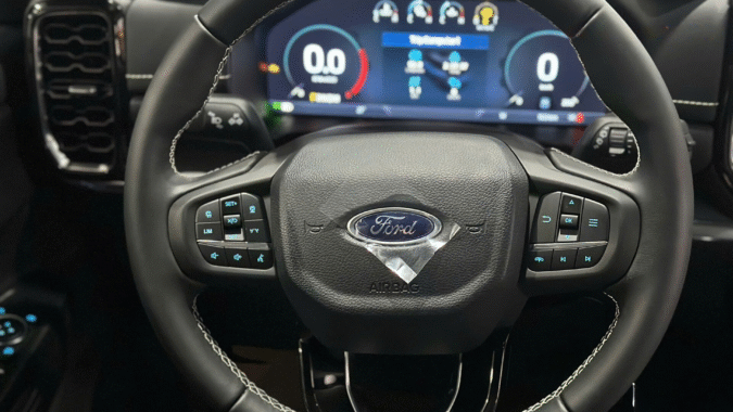 Ford Everest Platinum Mới 2025 – SUV 7 Chỗ Đẳng Cấp, Tiện Nghi Và Sang Trọng 15