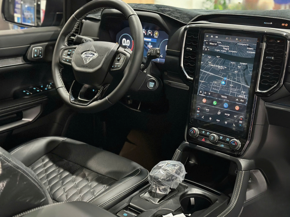 Ford Everest Platinum Mới 2025 – SUV 7 Chỗ Đẳng Cấp, Tiện Nghi Và Sang Trọng 7