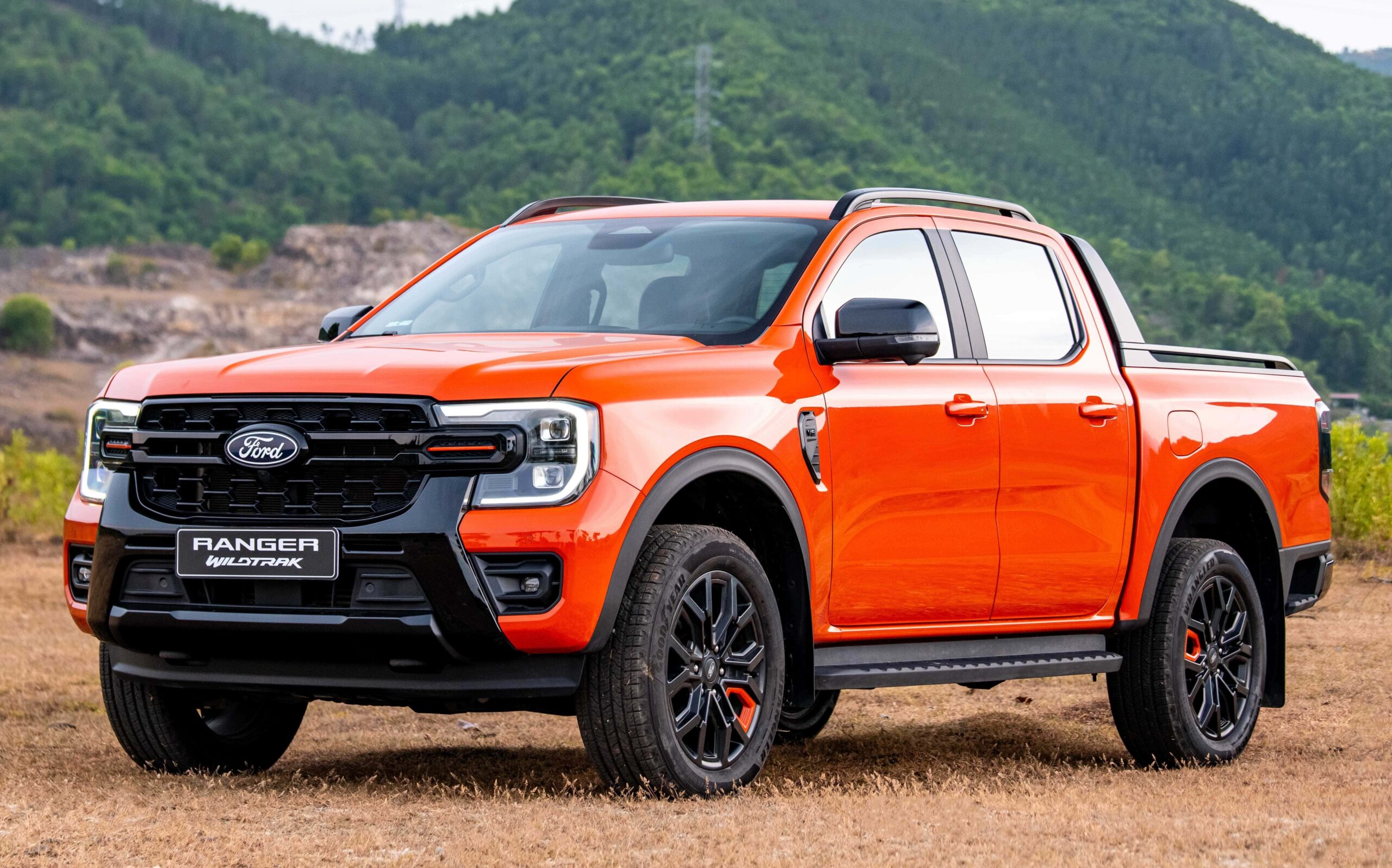 Bảng Giá Xe Ford 2026 Mới Nhất – Ưu Đãi, Giá Lăn Bánh, Khuyến Mãi Hấp Dẫn 4 Bảng Giá Xe Ford 2026 Mới Nhất – Ưu Đãi, Giá Lăn Bánh, Khuyến Mãi Hấp Dẫn 2