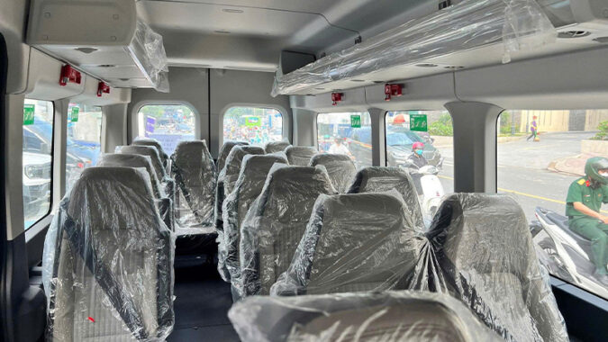 Ford Transit 18 Chỗ Premium+ : Giải Pháp Tối Ưu Cho Kinh Doanh Vận Tải Hành Khách 14