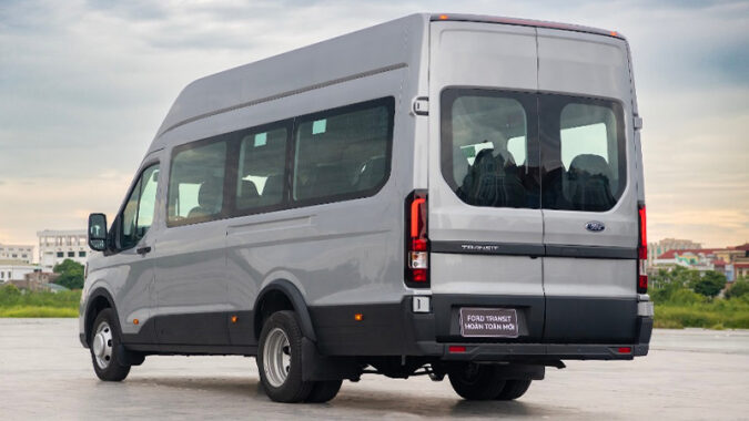 Ford Transit 18 Chỗ Premium+ : Giải Pháp Tối Ưu Cho Kinh Doanh Vận Tải Hành Khách 10