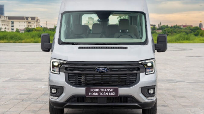 Xe 16 Chỗ Ford Transit Premium – Bền Bỉ, Hiện Đại, Chuẩn Mực Vận Tải 2025 22