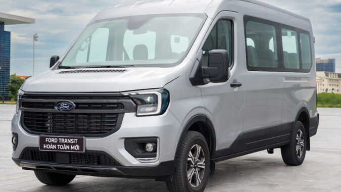 Xe 16 Chỗ Ford Transit Premium – Bền Bỉ, Hiện Đại, Chuẩn Mực Vận Tải 2025 23