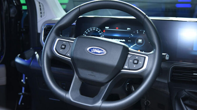 Xe 16 Chỗ Ford Transit Premium – Bền Bỉ, Hiện Đại, Chuẩn Mực Vận Tải 2025 19