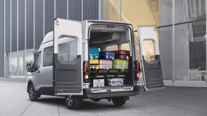 Xe 16 Chỗ Ford Transit Premium – Bền Bỉ, Hiện Đại, Chuẩn Mực Vận Tải 2025 21