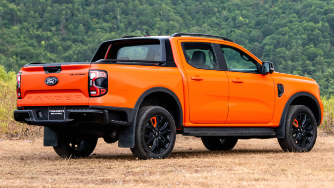 Ford Ranger Wildtrak 3.0L V6 MỚI: Giá Xe, Thông Số Và Đánh Giá 11