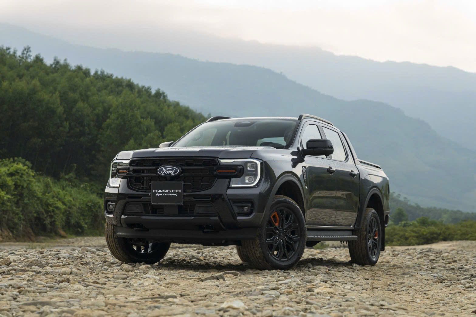 Ford Ranger Wildtrak 3.0L V6 MỚI: Giá Xe, Thông Số Và Đánh Giá 16 Ford Ranger Wildtrak 3.0L V6 mói hiện đại